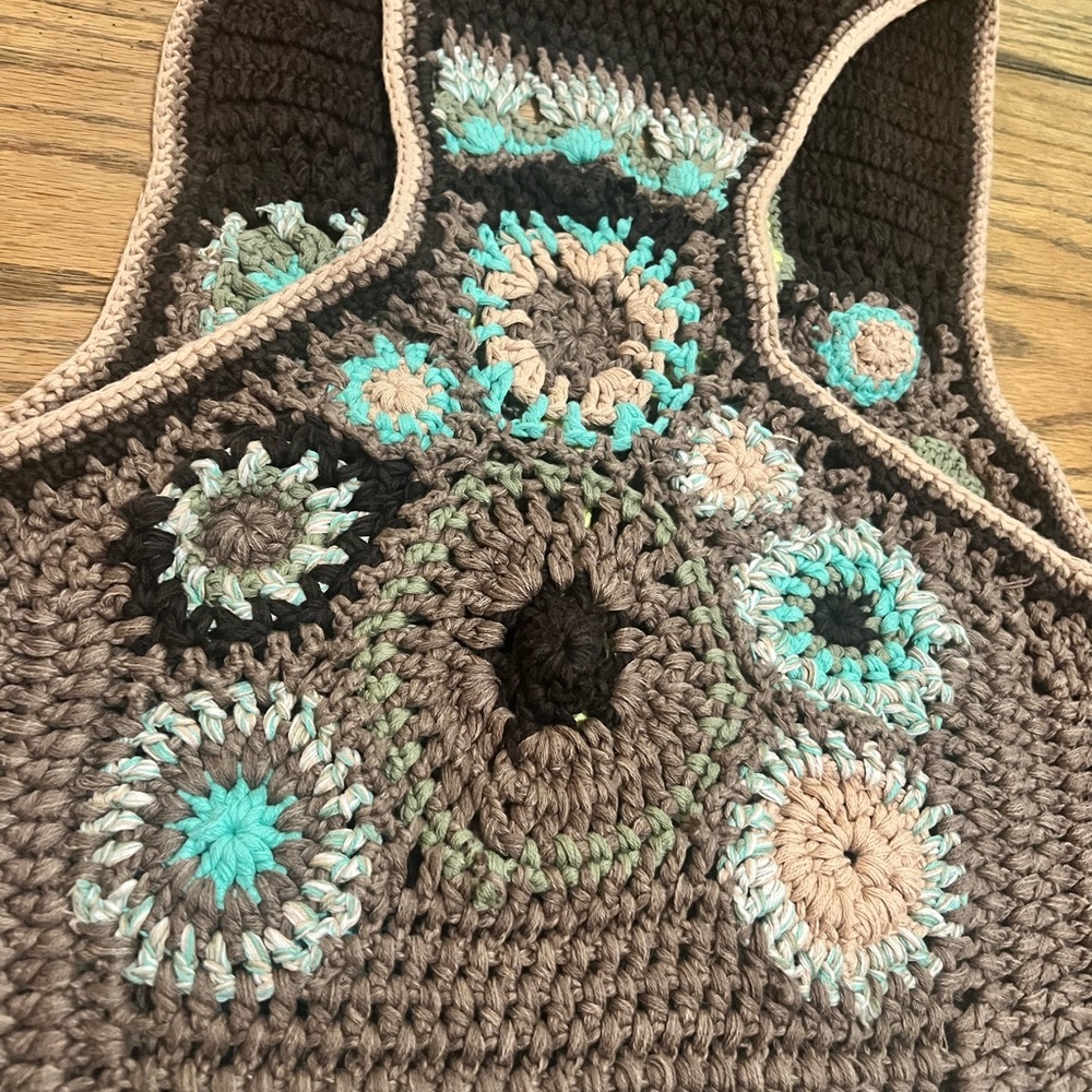 Free People - Desert Rose Crochet Vest - Picture 7 of 12